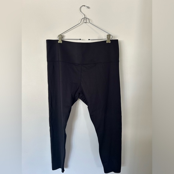 Knix Go with the Flow High Rise Leakproof Legging - Picture 10 of 11